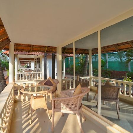 Morjim Holiday Beach Resort 외부 사진