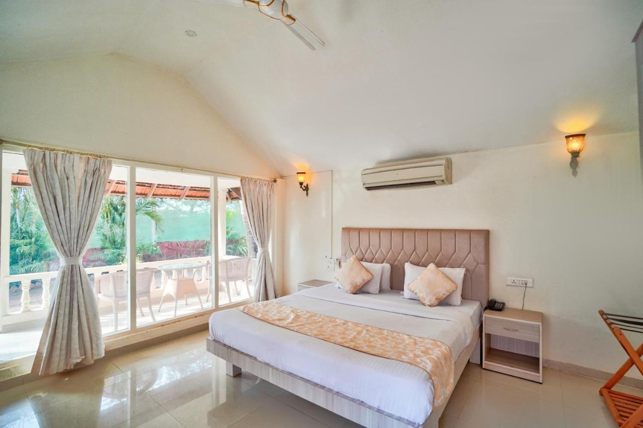 Morjim Holiday Beach Resort 외부 사진