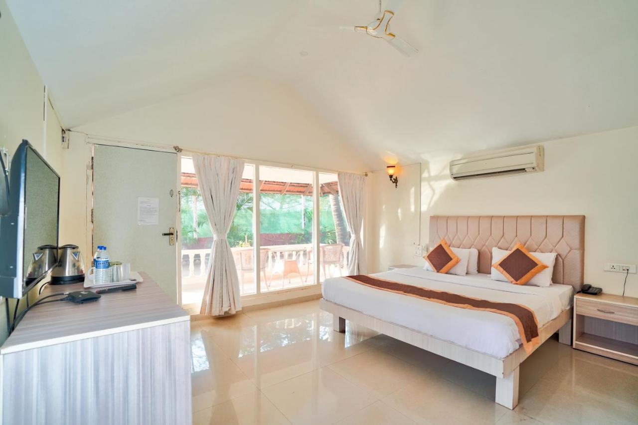 Morjim Holiday Beach Resort 외부 사진